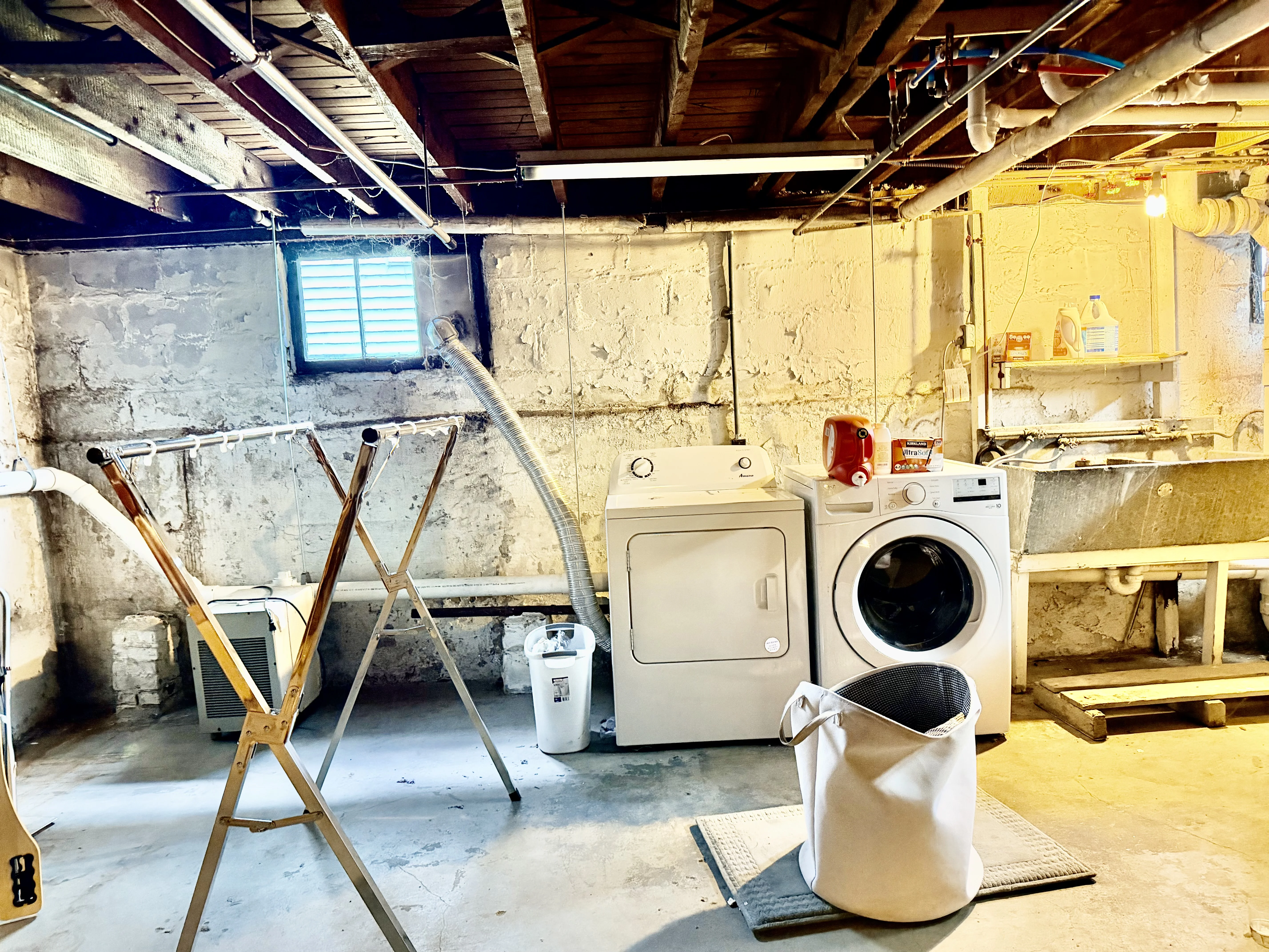 3 bed, 2 bath apartment for rent at 740 Belmont St Unit 740, Watertown — photo 38 of 38