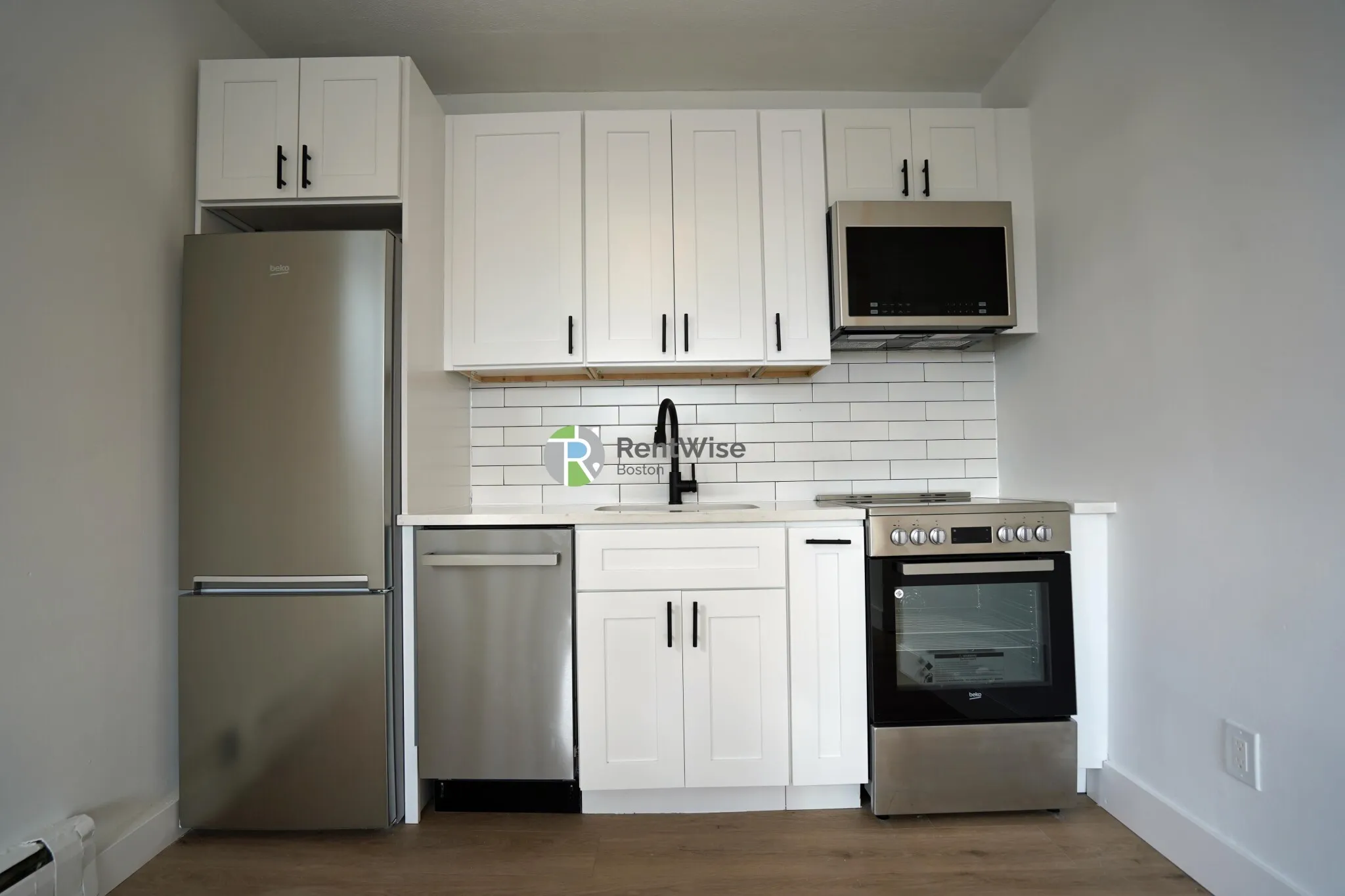 2 bed, 1 bath apartment for rent at 740 East 7th St Unit 20, South Boston — photo 3 of 14