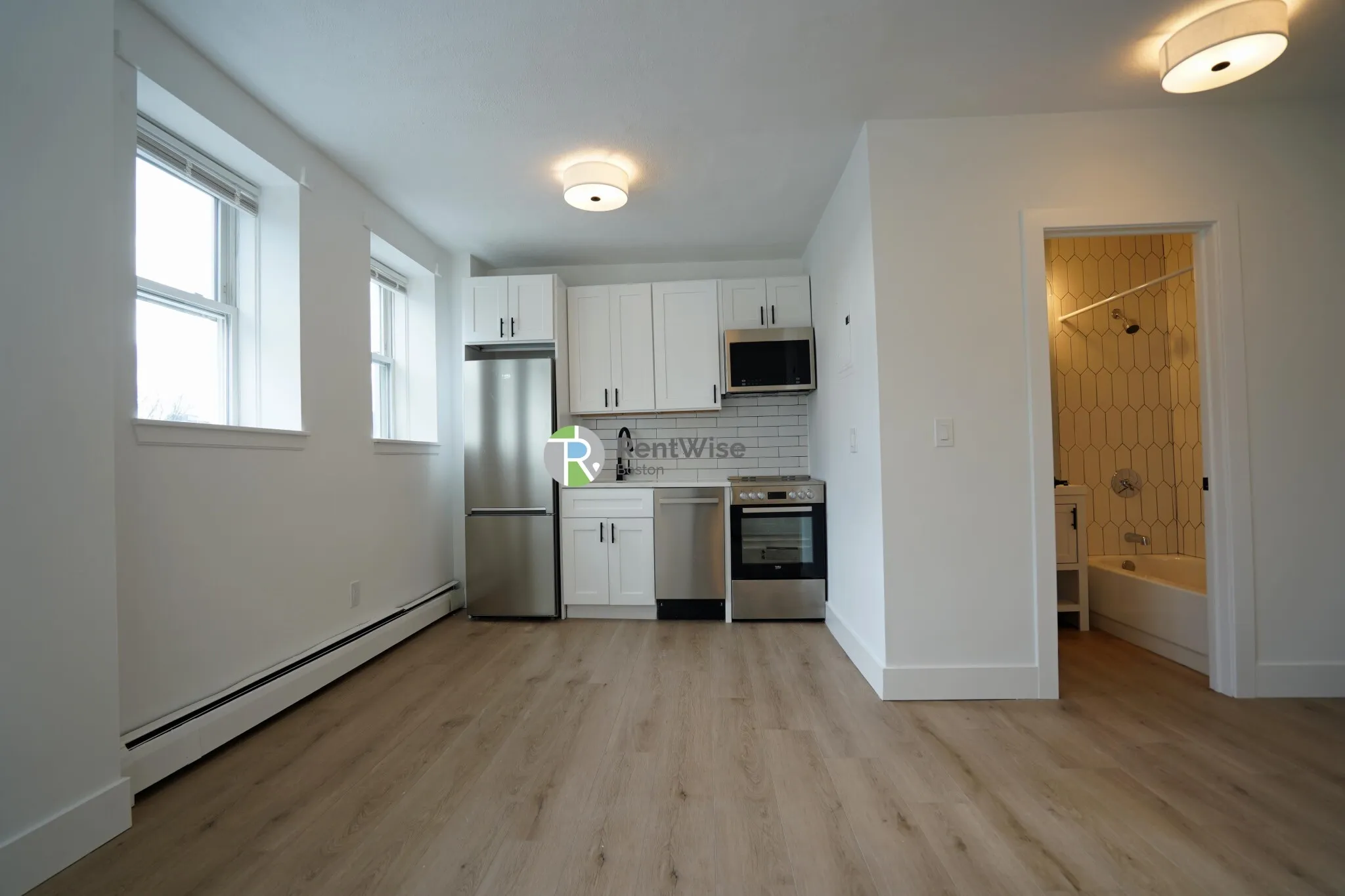 2 bed, 1 bath apartment for rent at 740 East 7th St Unit 22, South Boston — photo 4 of 30
