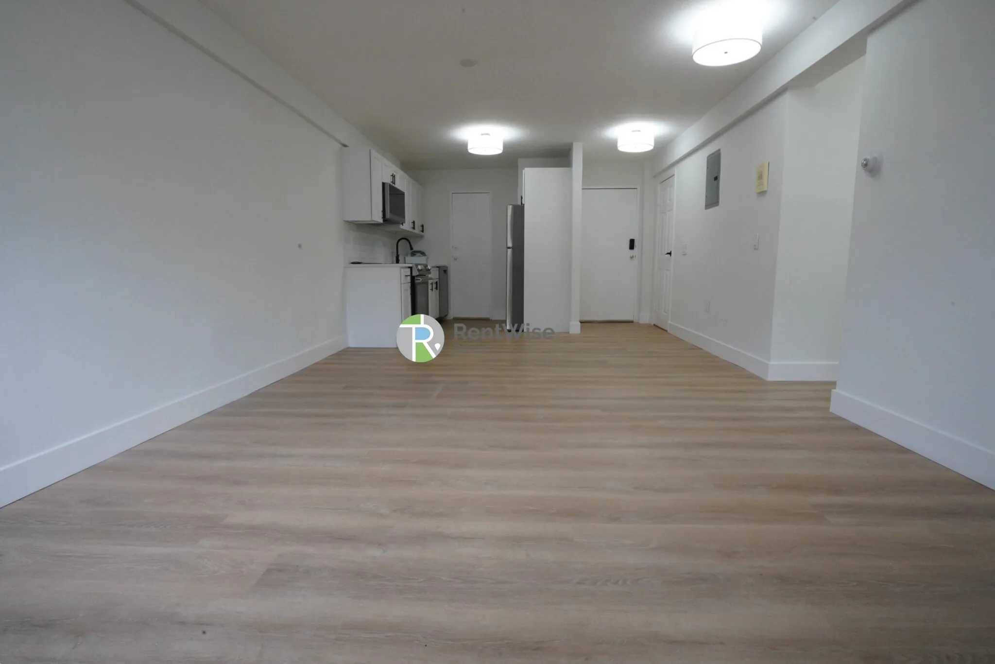 2 bed, 1 bath apartment for rent at 741 East 6th St Unit 2, South Boston — photo 2 of 12