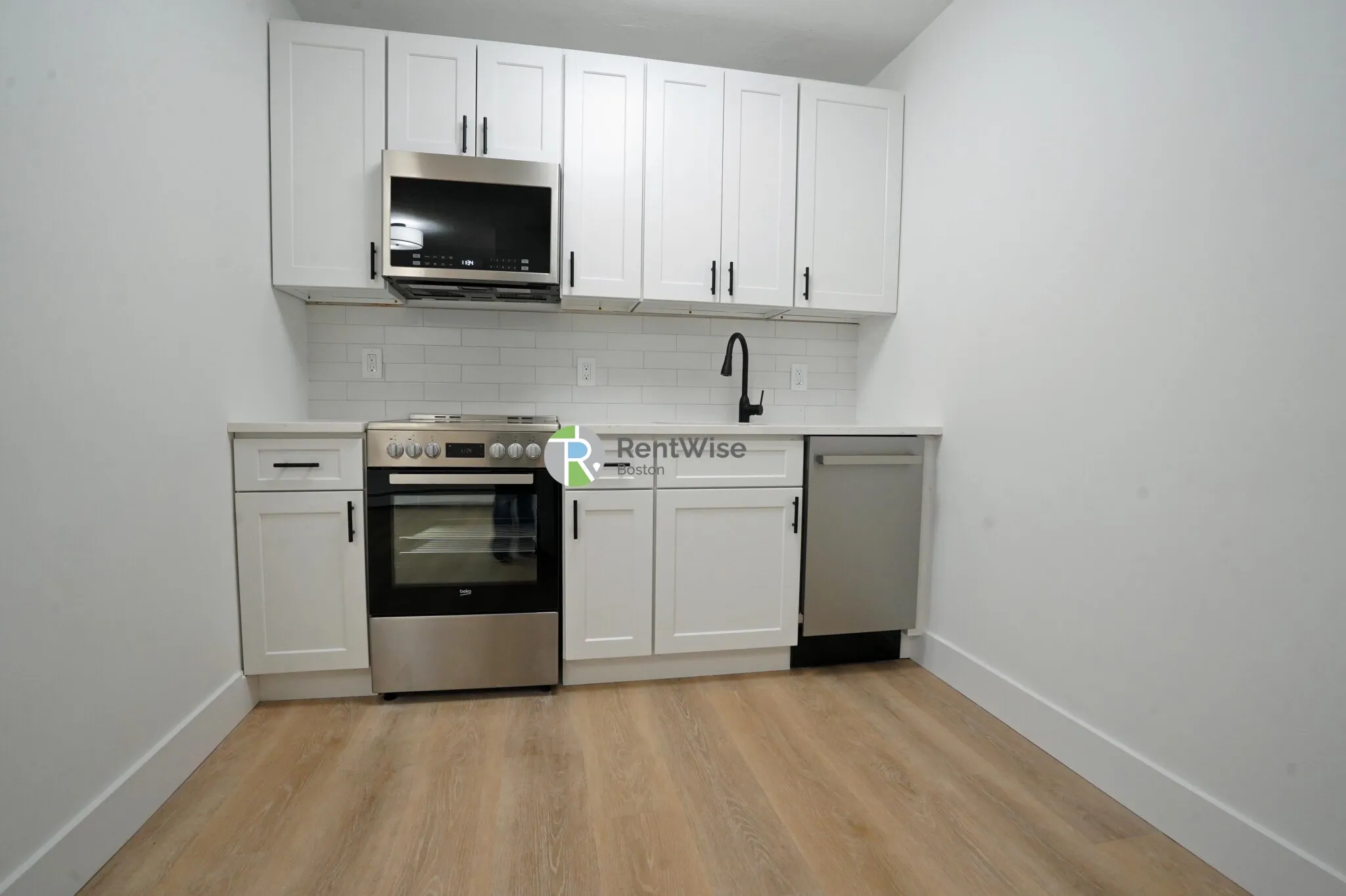 2 bed, 1 bath apartment for rent at 741 East 6th St Unit 27, South Boston — photo 8 of 19
