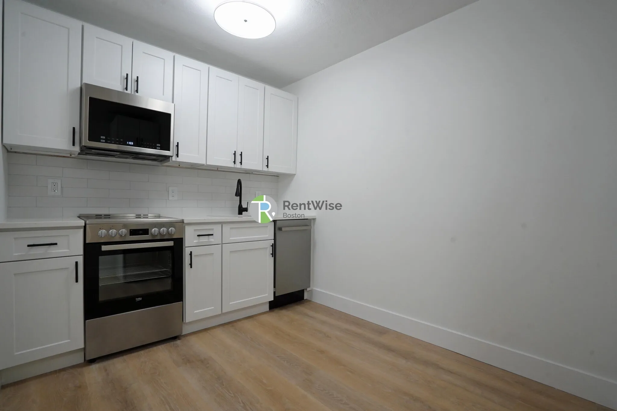 2 bed, 1 bath apartment for rent at 741 East 6th St Unit 27, South Boston — photo 7 of 19