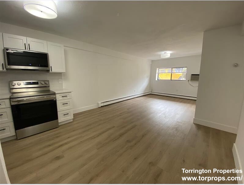 Studio bed, 1 bath apartment for rent at 741 East 6th St Unit 3, South Boston — photo 9 of 18
