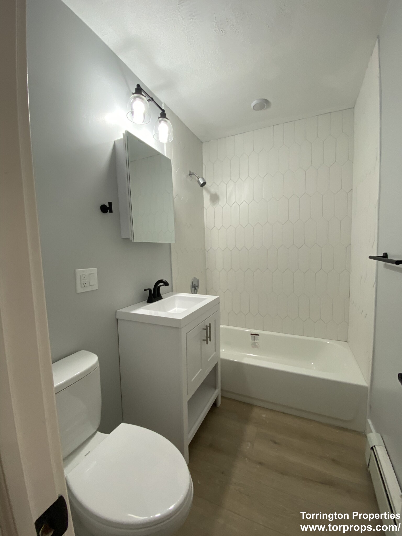 Studio bed, 1 bath apartment for rent at 741 East 6th St Unit 3, South Boston — photo 16 of 18