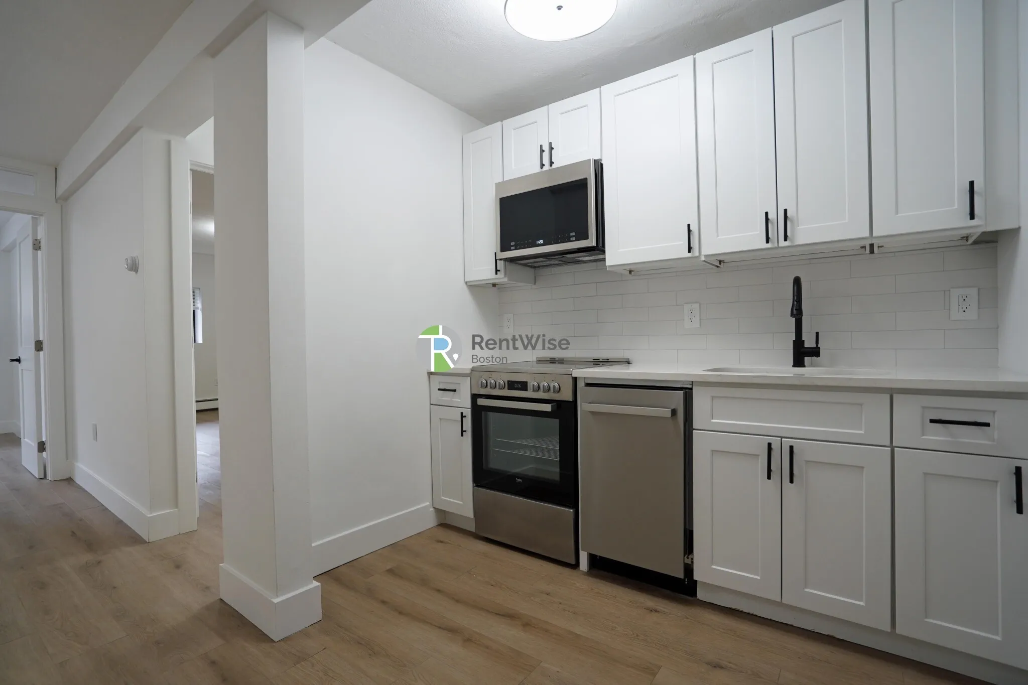 2 bed, 1 bath apartment for rent at 741 East 6th St Unit 7, South Boston — photo 8 of 17