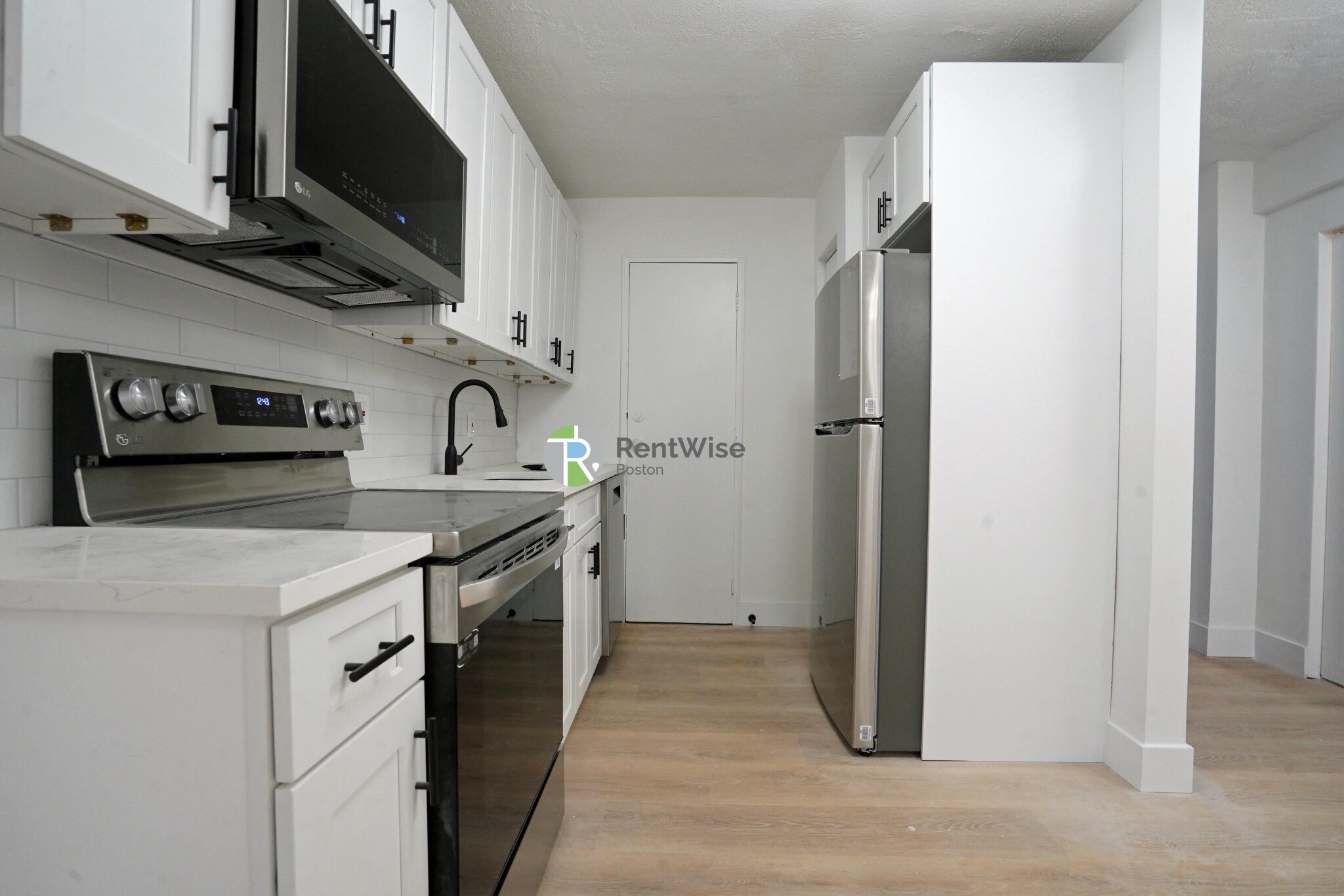 2 bed, 1 bath apartment for rent at 741 East 6th St Unit 9, South Boston — photo 5 of 15