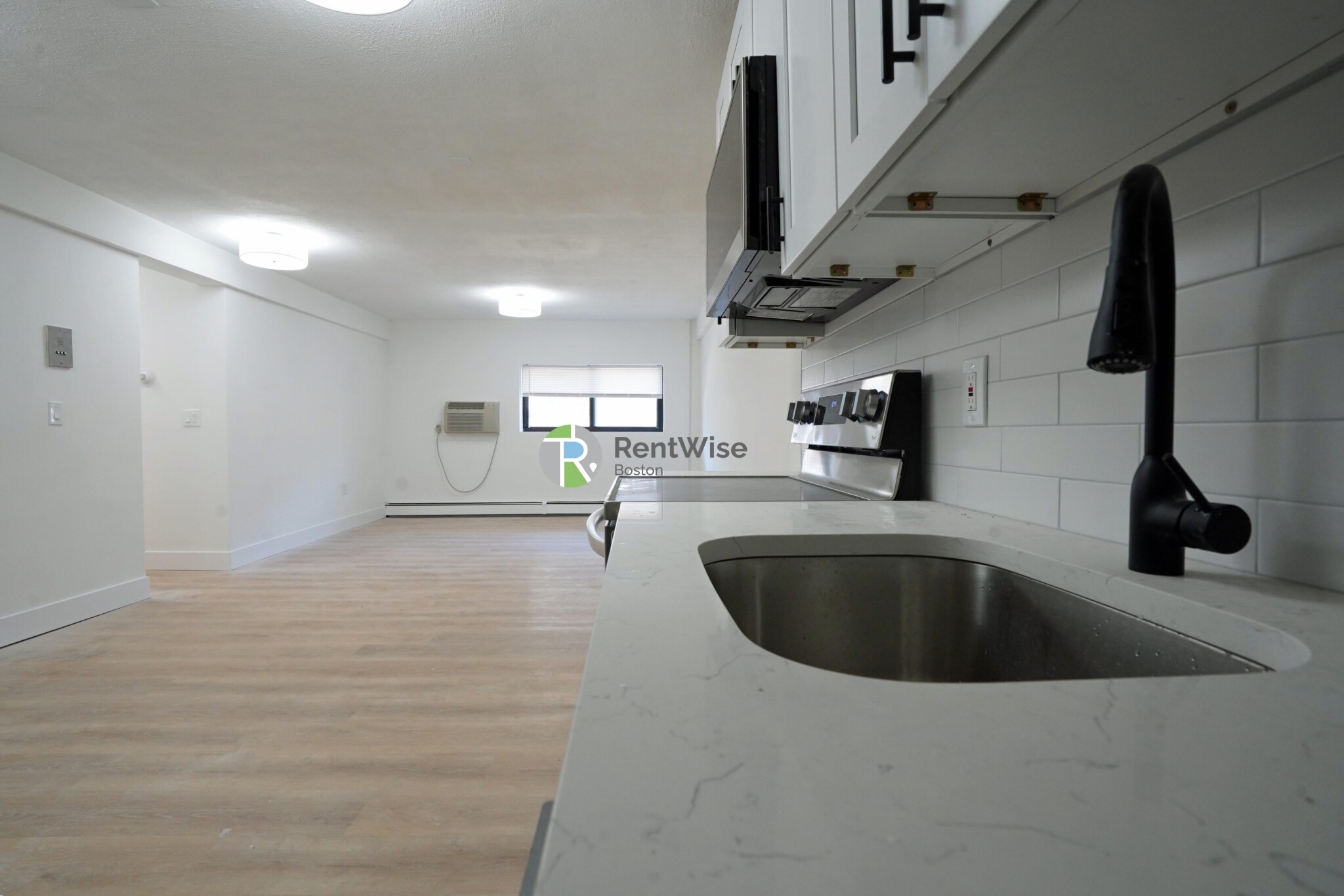 2 bed, 1 bath apartment for rent at 741 East 6th St Unit 9, South Boston — photo 6 of 15