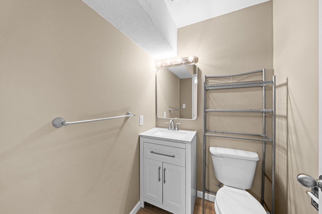 2 bed, 1 bath apartment for rent at 741 Washington St Unit 6, Easton — photo 10 of 27
