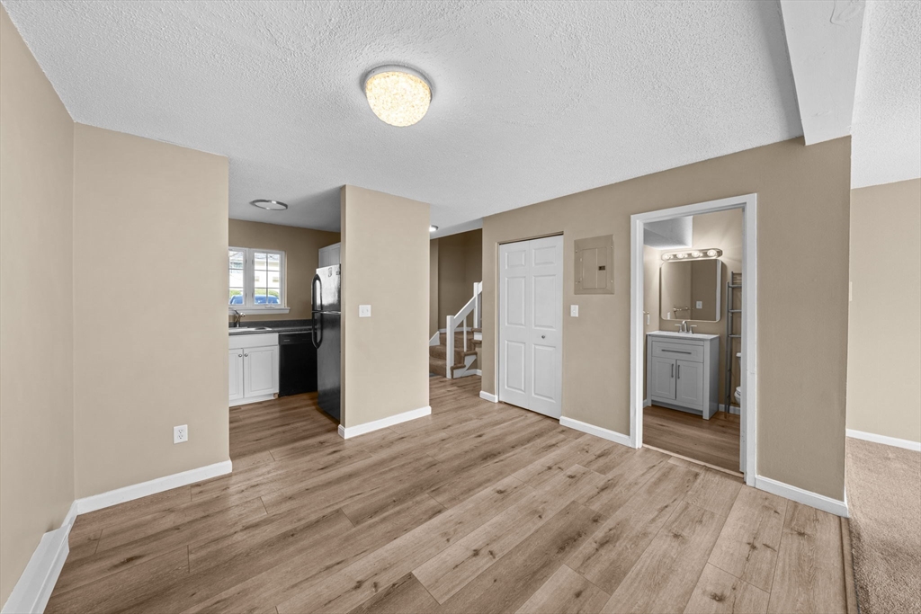 2 bed, 1 bath apartment for rent at 741 Washington St Unit 6, Easton — photo 9 of 27