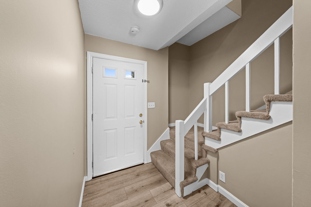 2 bed, 1 bath apartment for rent at 741 Washington St Unit 6, Easton — photo 2 of 27