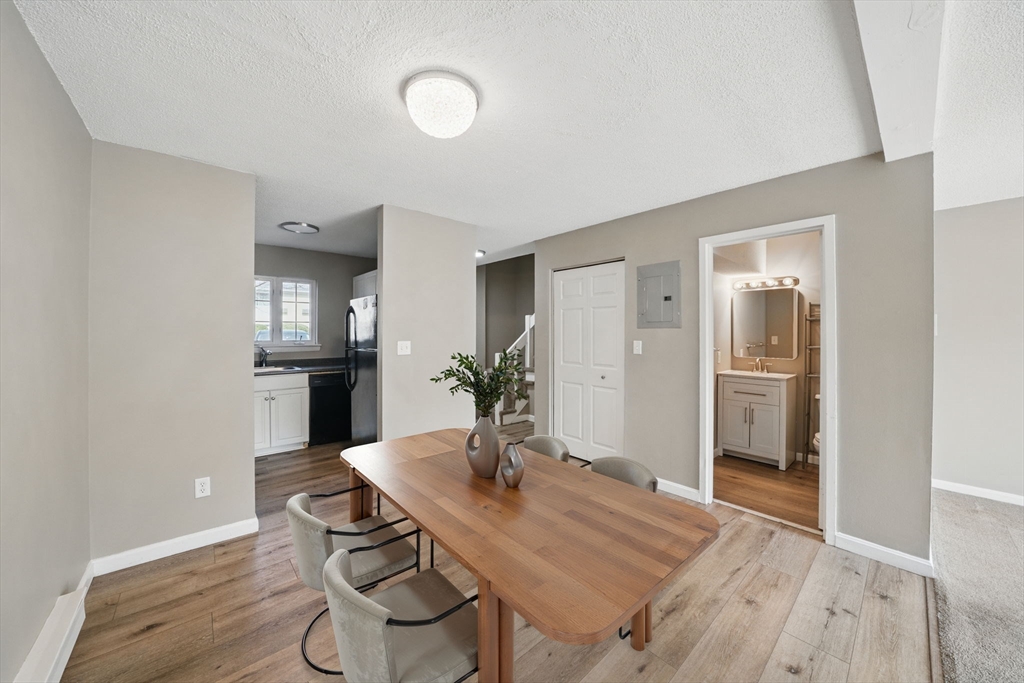 2 bed, 1 bath apartment for rent at 741 Washington St Unit 6, Easton — photo 8 of 27