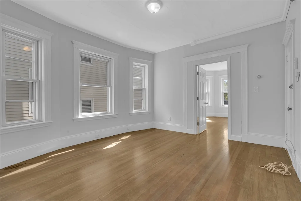 3 bed, 1 bath apartment for rent at 742 Bennington St Unit 3, East Boston — photo 7 of 9