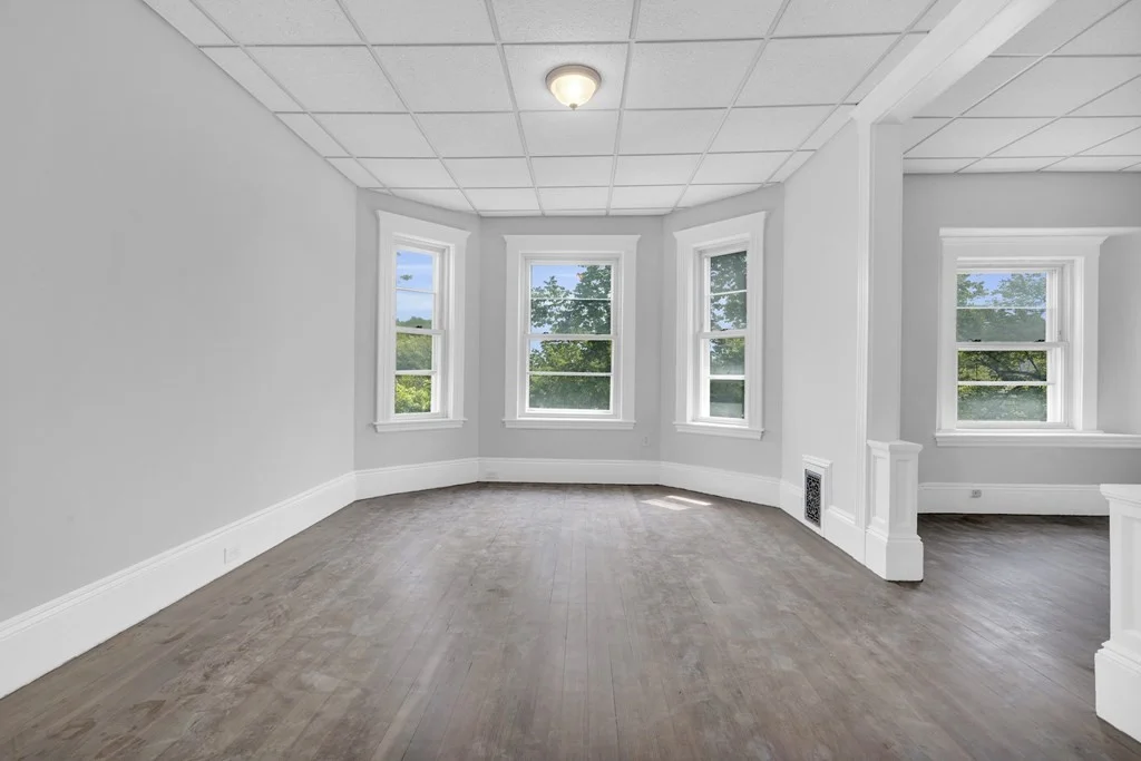 3 bed, 1 bath apartment for rent at 742 Bennington Unit 1, East Boston