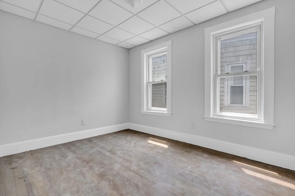 3 bed, 1 bath apartment for rent at 742 Bennington Unit 2, East Boston — photo 5 of 17