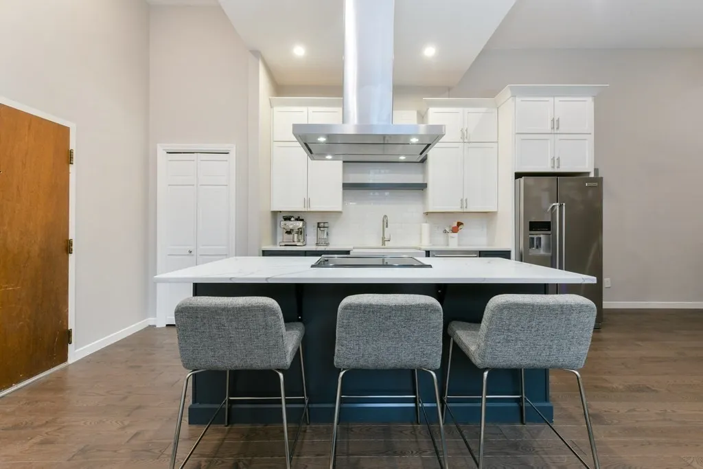2 bed, 1 bath apartment for rent at 743 East 4th St Unit 205, South Boston — photo 2 of 19