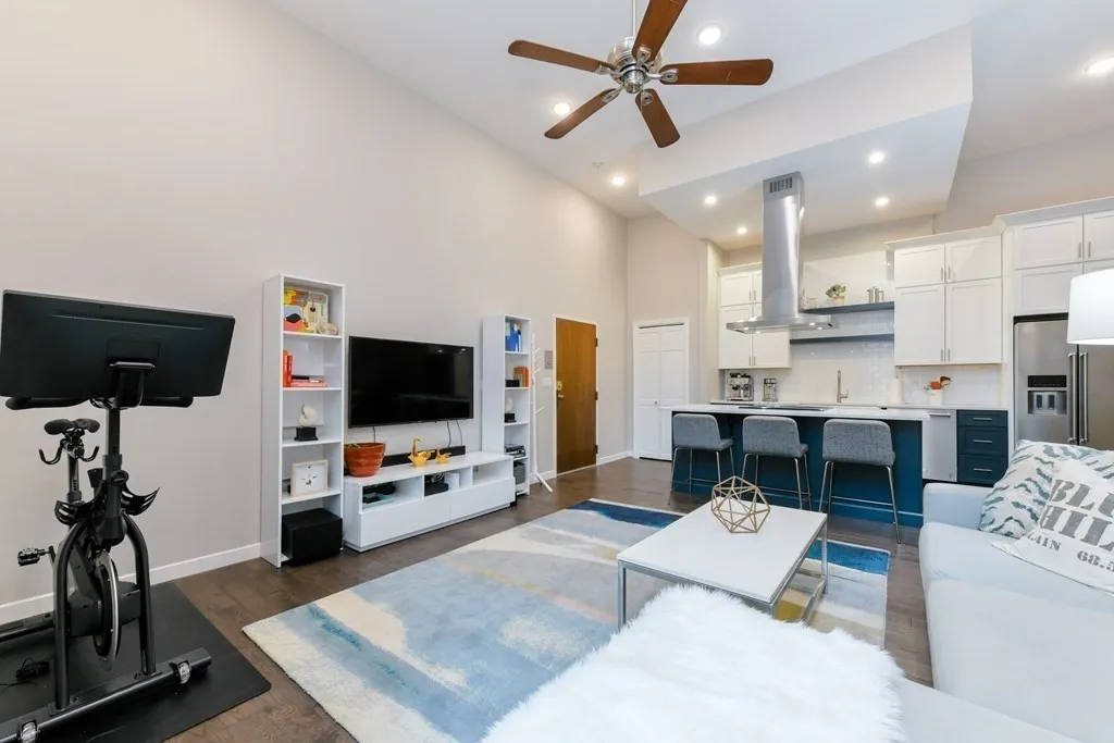 2 bed, 1 bath apartment for rent at 743 East 4th St Unit 205, South Boston — photo 6 of 19
