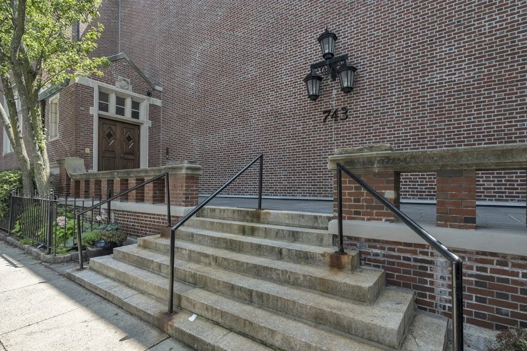 2 bed, 1 bath apartment for rent at 743 East 4th St Unit 303, South Boston — photo 9 of 10
