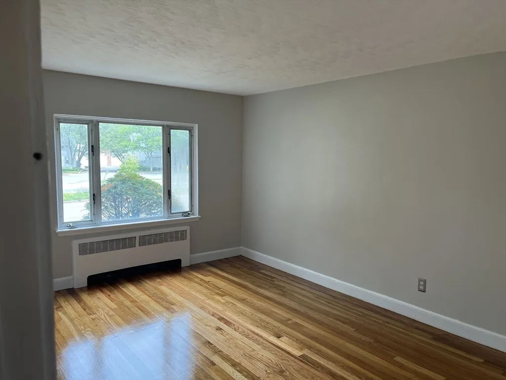 3 bed, 2 bath apartment for rent at 744 Boylston St Unit 1, Back Bay — photo 12 of 27