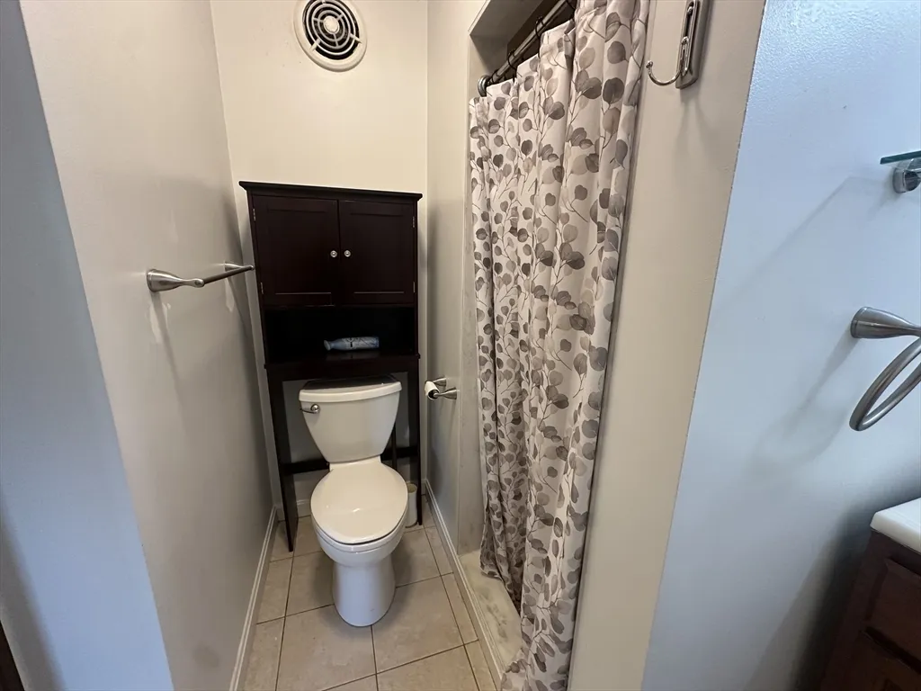 1 bed, 1 bath apartment for rent at 744 East 4th St Unit 1, South Boston — photo 20 of 25