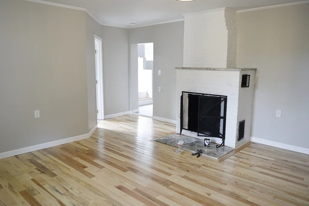 3 bed, 1 bath apartment for rent at 744 Grove St Unit 0, Worcester — photo 10 of 15