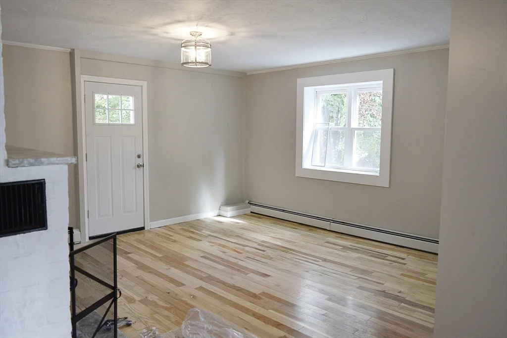 3 bed, 1 bath apartment for rent at 744 Grove St Unit 0, Worcester — photo 11 of 15