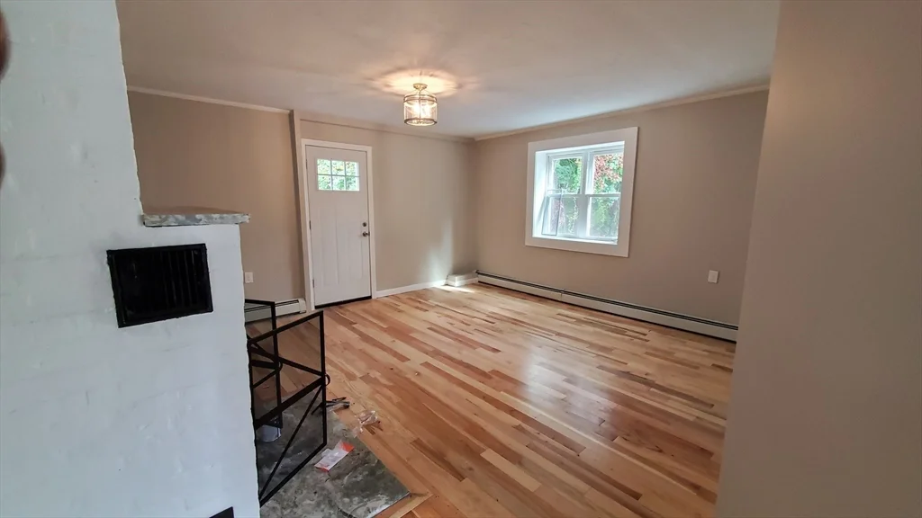 3 bed, 1 bath apartment for rent at 744 Grove St Unit 0, Worcester — photo 13 of 15
