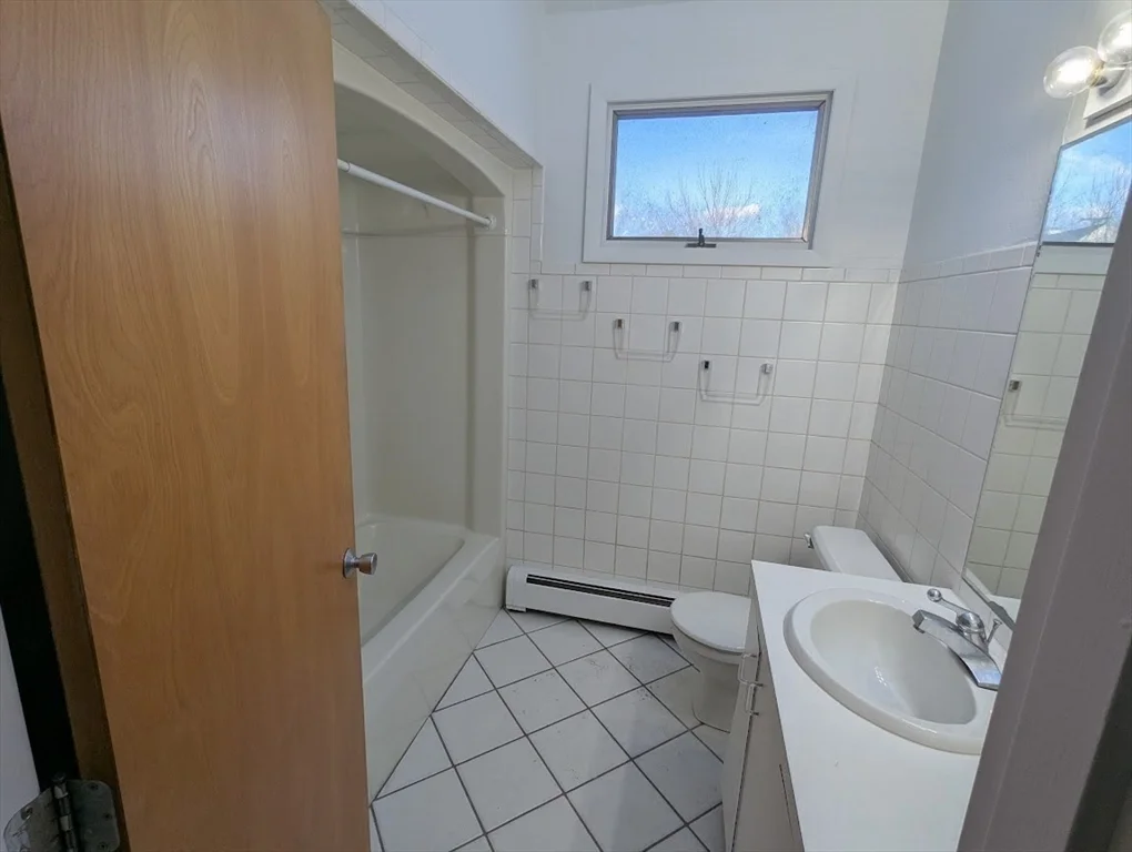 4 bed, 2 bath apartment for rent at 744 Neponset St, Norwood — photo 9 of 10