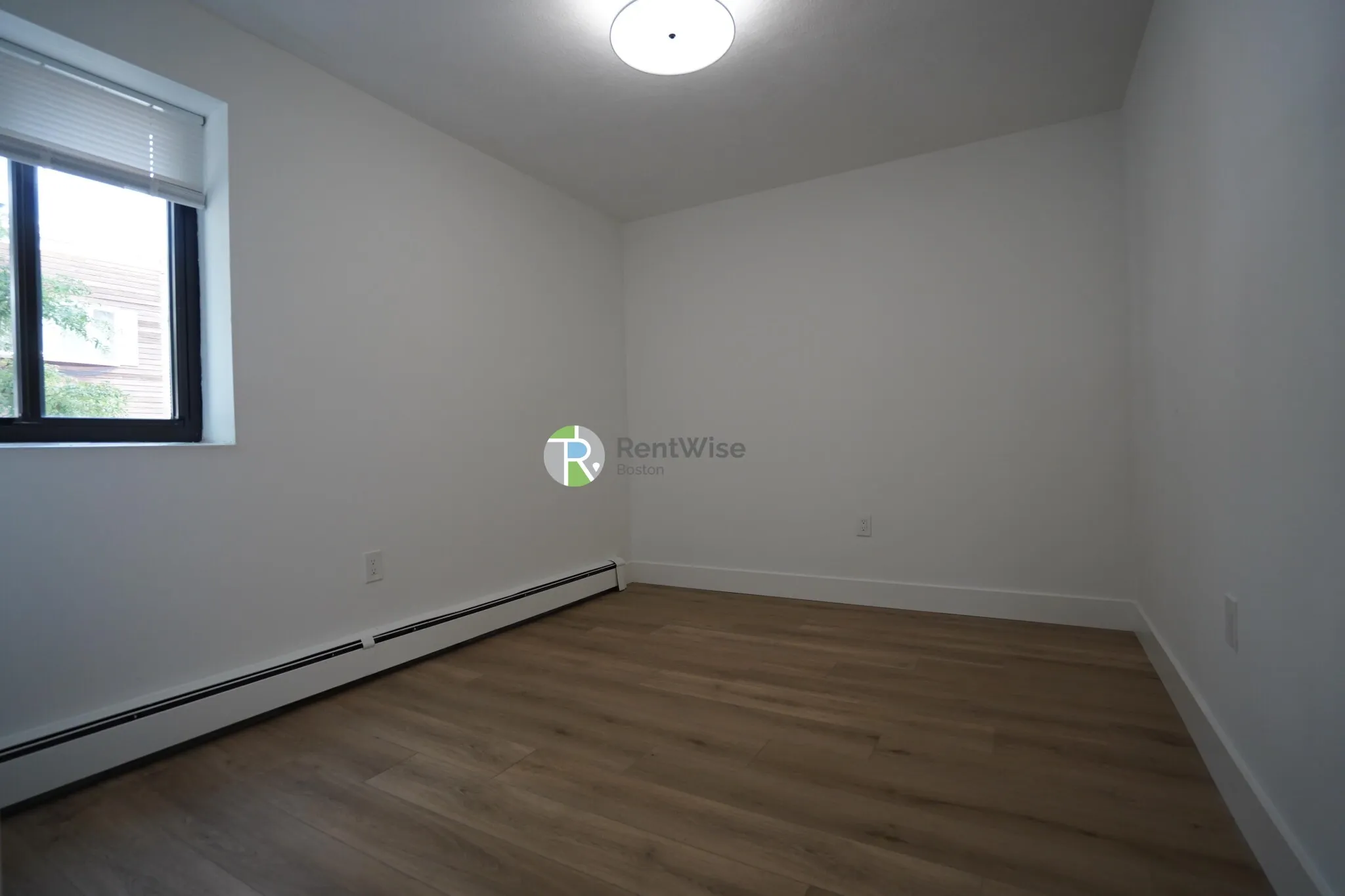 3 bed, 1 bath apartment for rent at 745 East 6th St Unit 11, South Boston — photo 9 of 20