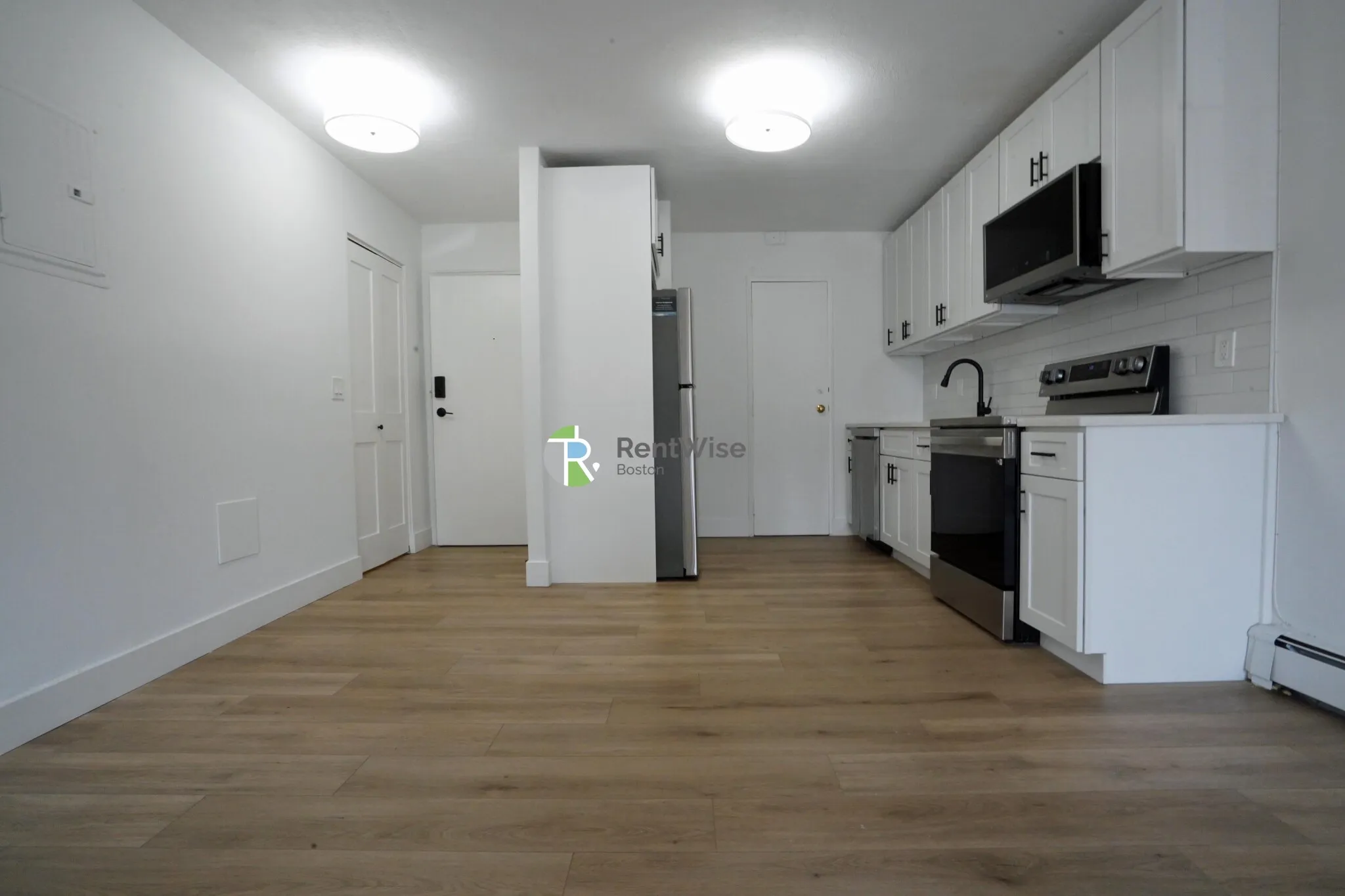 3 bed, 1 bath apartment for rent at 745 East 6th St Unit 11, South Boston — photo 7 of 20