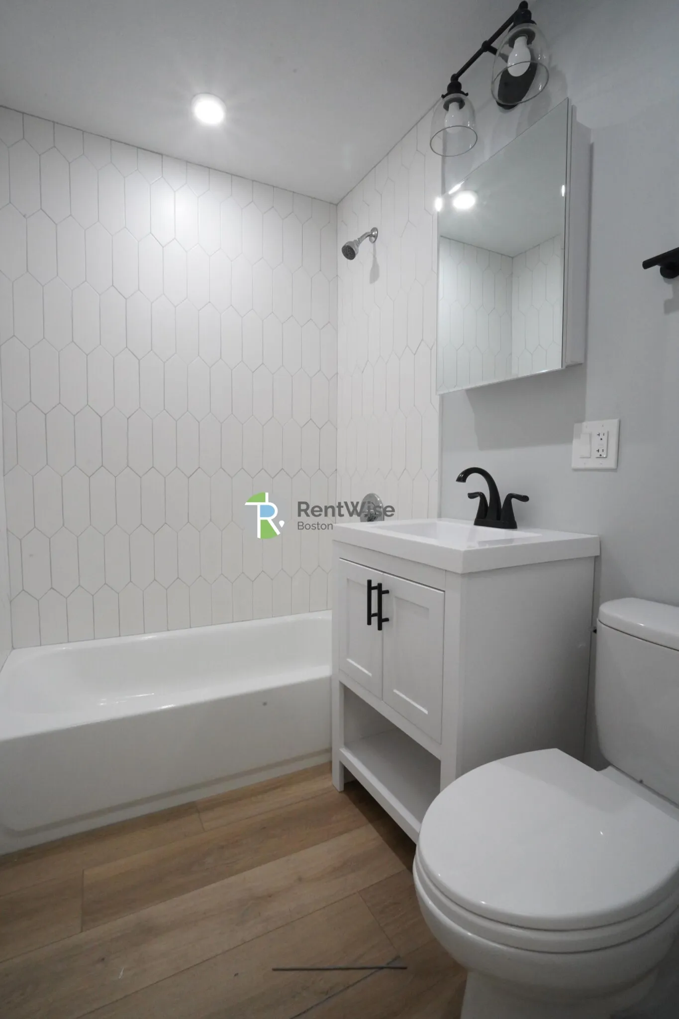 3 bed, 1 bath apartment for rent at 745 East 6th St Unit 11, South Boston — photo 17 of 20