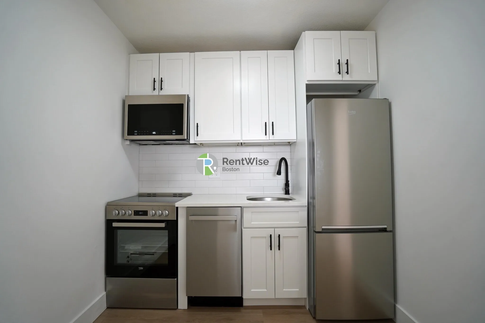 Studio bed, 1 bath apartment for rent at 745 East 6th St Unit 13, South Boston — photo 9 of 12