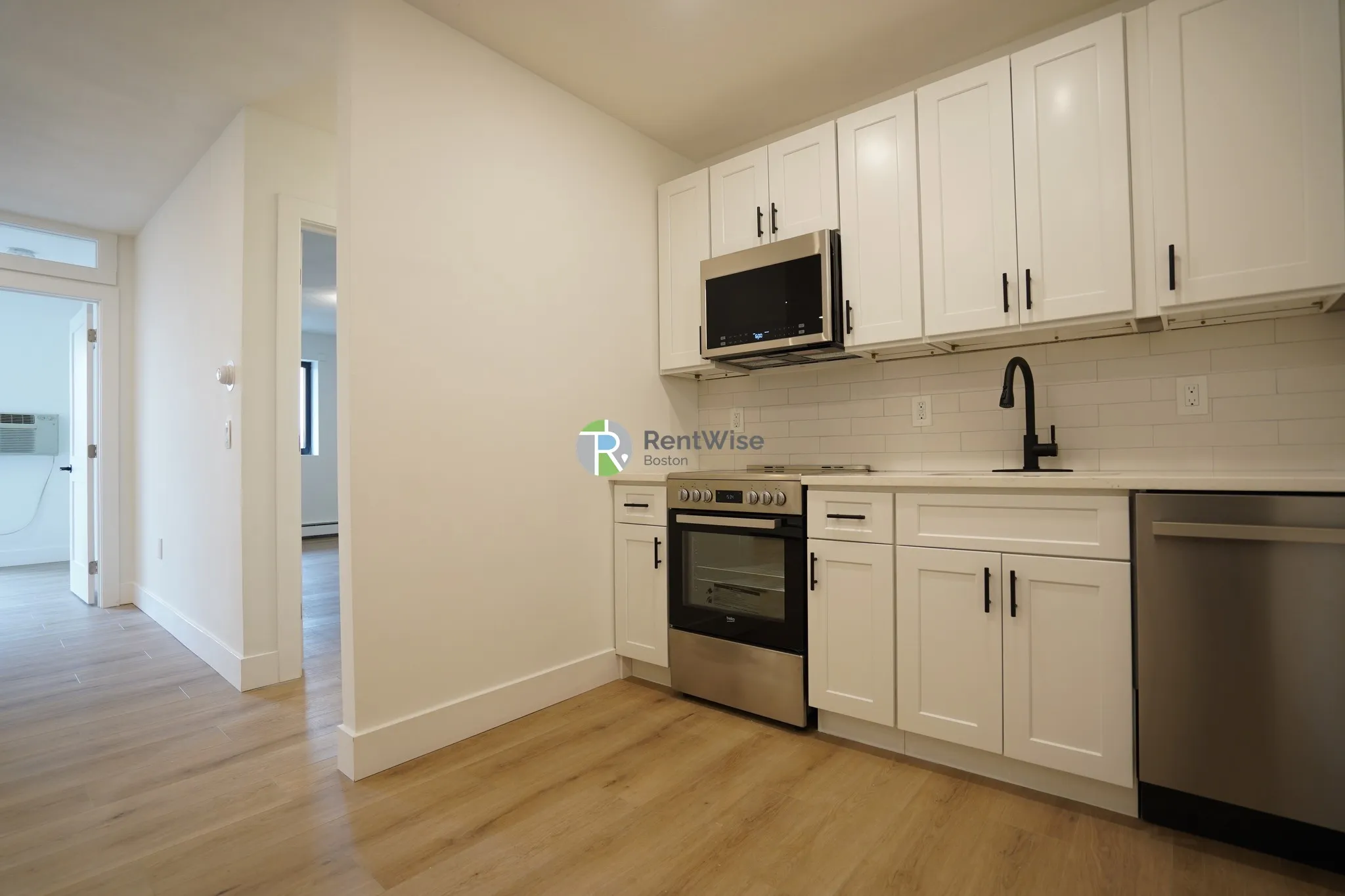2 bed, 1 bath apartment for rent at 745 East 6th St Unit 17, South Boston — photo 7 of 18