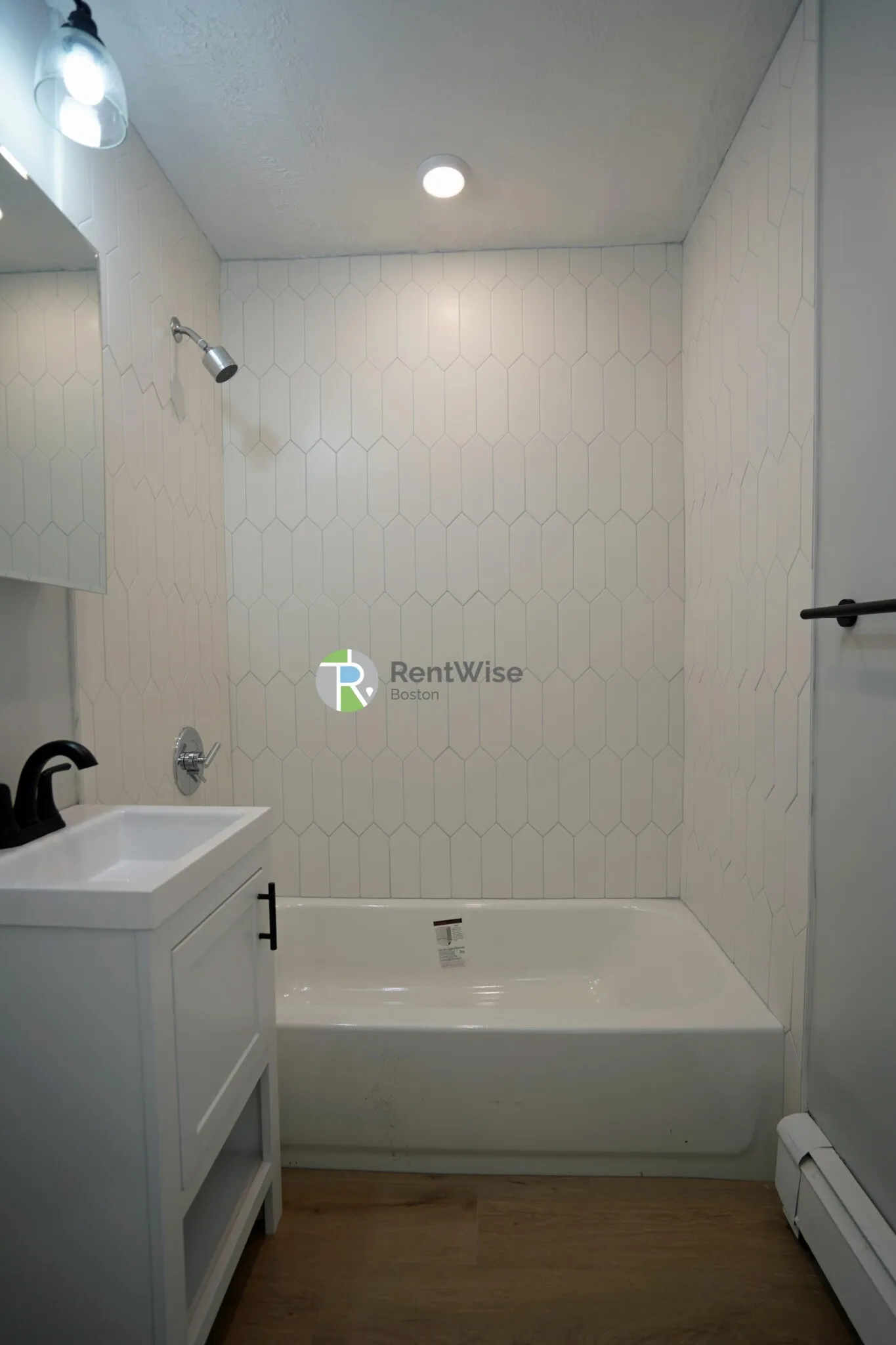 3 bed, 1 bath apartment for rent at 745 East 6th St Unit 19, South Boston — photo 10 of 20