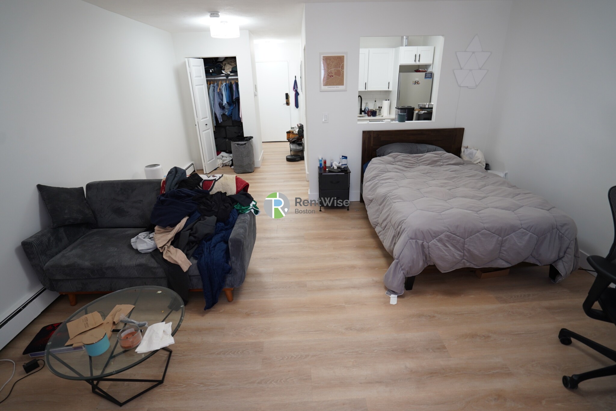 Studio bed, 1 bath apartment for rent at 745 East 6th St Unit 24, South Boston — photo 4 of 9