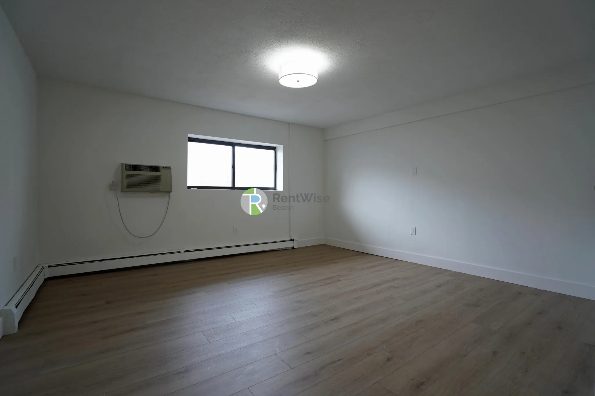 Studio bed, 1 bath apartment for rent at 745 East 6th St Unit 3, South Boston — photo 2 of 10