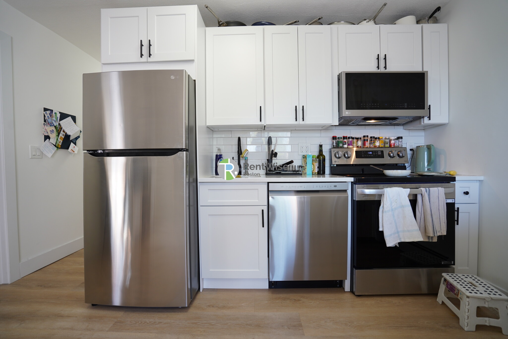 3 bed, 1 bath apartment for rent at 745 East 6th St Unit 30, South Boston — photo 5 of 15