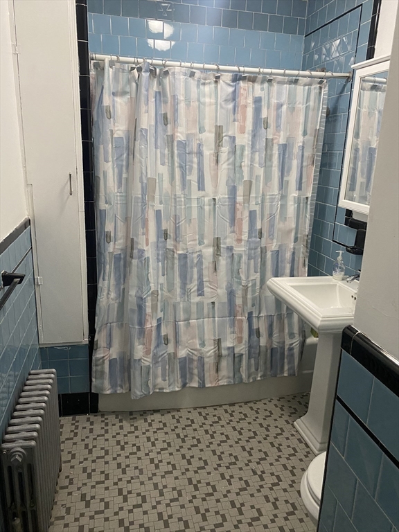4 bed, 2 bath apartment for rent at 745 Mt Auburn St Unit 1, Watertown — photo 11 of 23