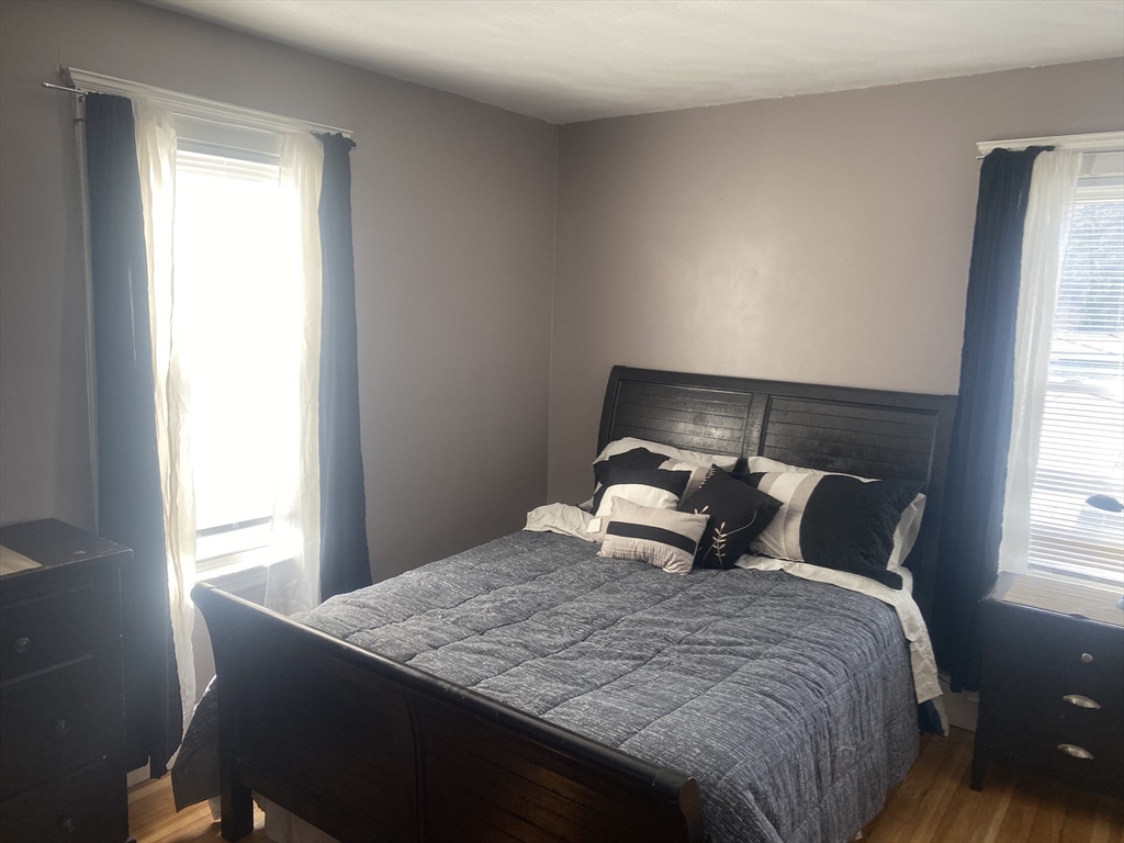 4 bed, 2 bath apartment for rent at 745 Mt Auburn St Unit 1, Watertown — photo 10 of 23