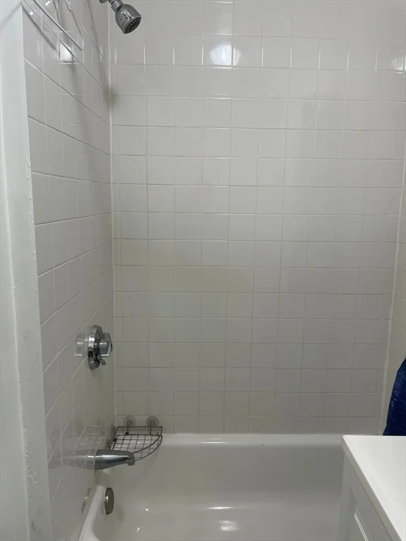 Studio bed, 1 bath apartment for rent at 746 Broadway St Unit 2, Chelsea — photo 5 of 9