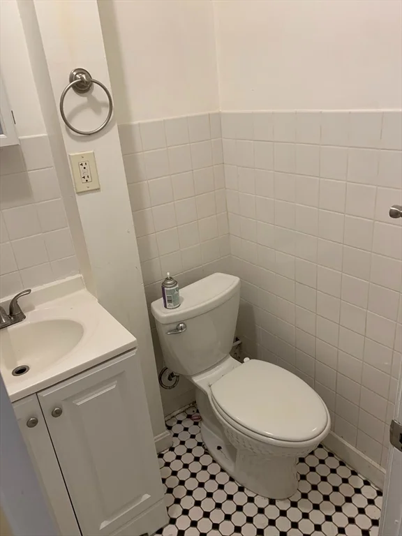 Studio bed, 1 bath apartment for rent at 746 Broadway St Unit 2, Chelsea — photo 8 of 9