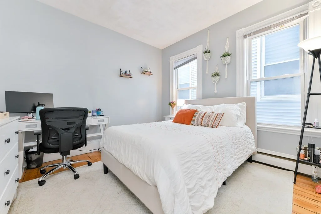 3 bed, 1 bath apartment for rent at 748 E 3rd Unit 1, South Boston — photo 10 of 12