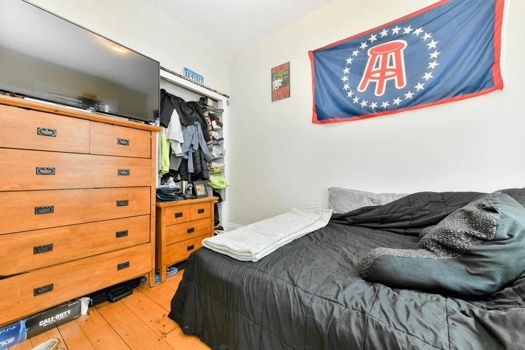 4 bed, 1 bath apartment for rent at 748 E 3rd Unit 2, South Boston — photo 7 of 16