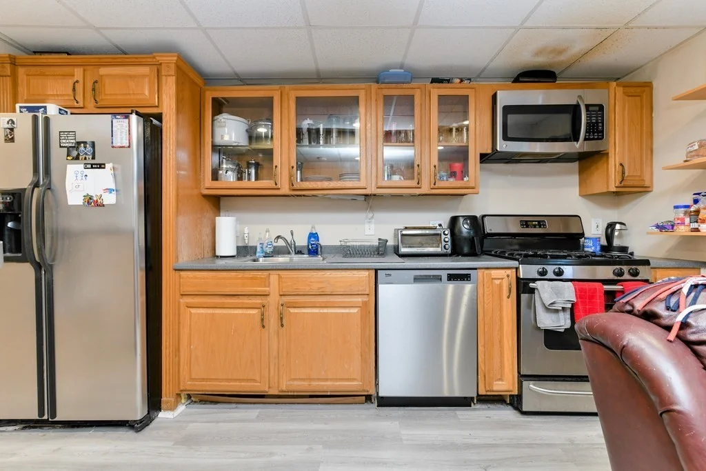 3 bed, 1 bath apartment for rent at 748 E 3rd Unit A, South Boston — photo 1 of 16