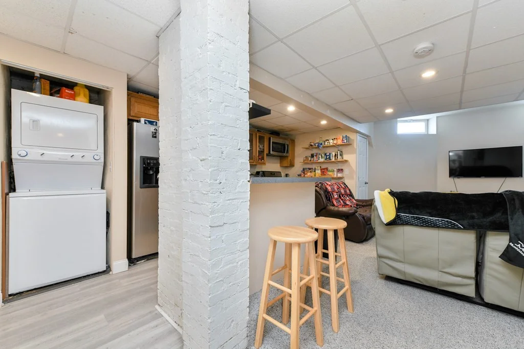 3 bed, 1 bath apartment for rent at 748 E 3rd Unit A, South Boston — photo 11 of 16