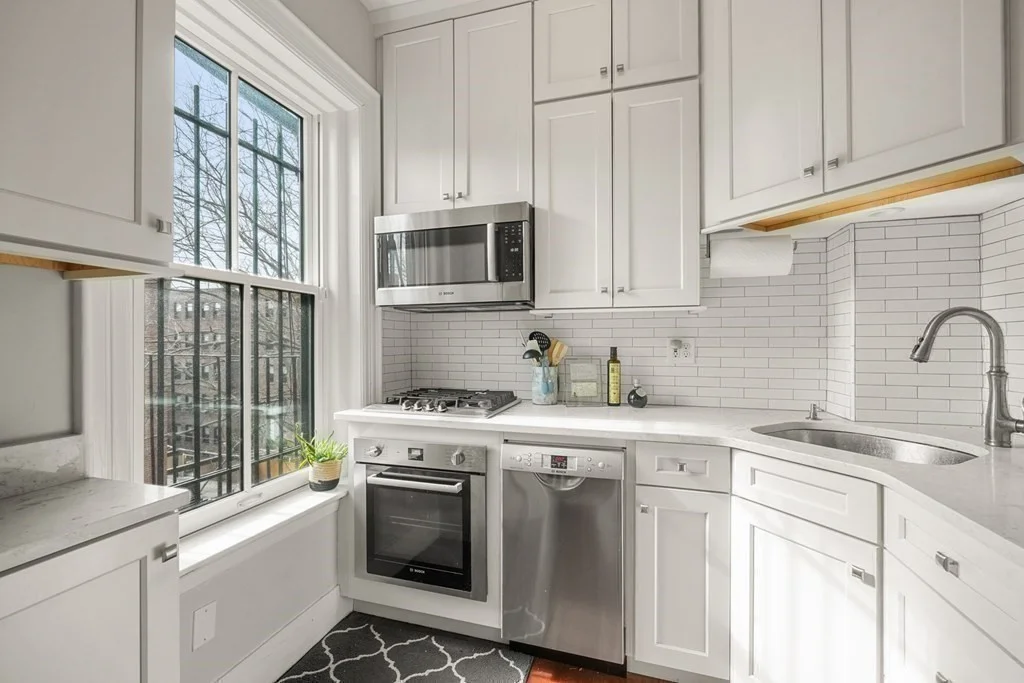 2 bed, 1 bath apartment for rent at 748 Tremont St Unit 3, South End — photo 11 of 17