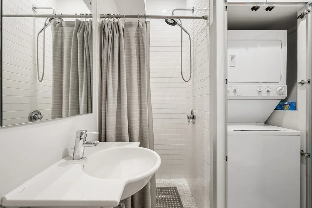 2 bed, 1 bath apartment for rent at 748 Tremont St Unit 3, South End — photo 16 of 17