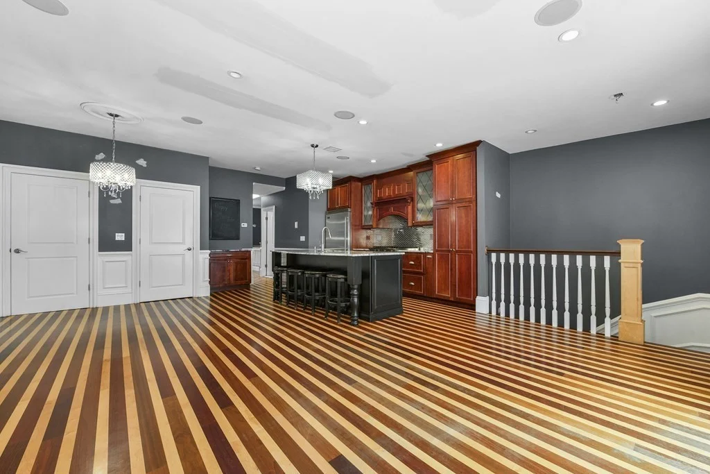 2 bed, 1 bath apartment for rent at 749 E 5th Unit 1, South Boston — photo 9 of 21