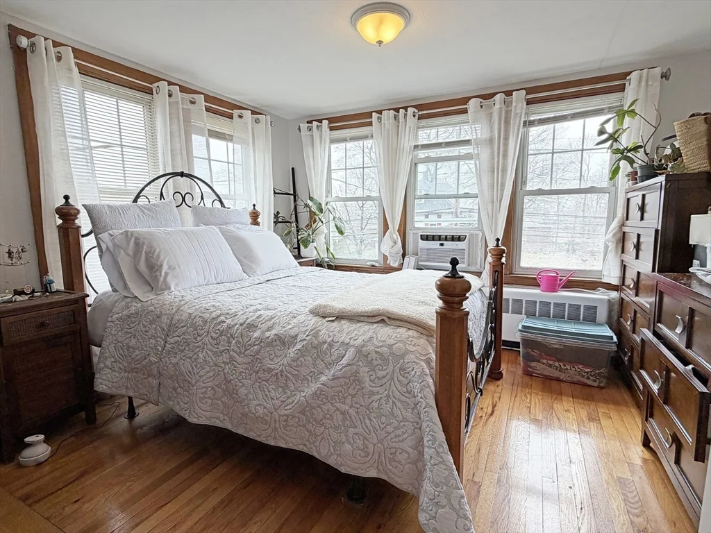 3 bed, 2 bath apartment for rent at 75-77 Dale St Unit 77, Waltham — photo 13 of 17