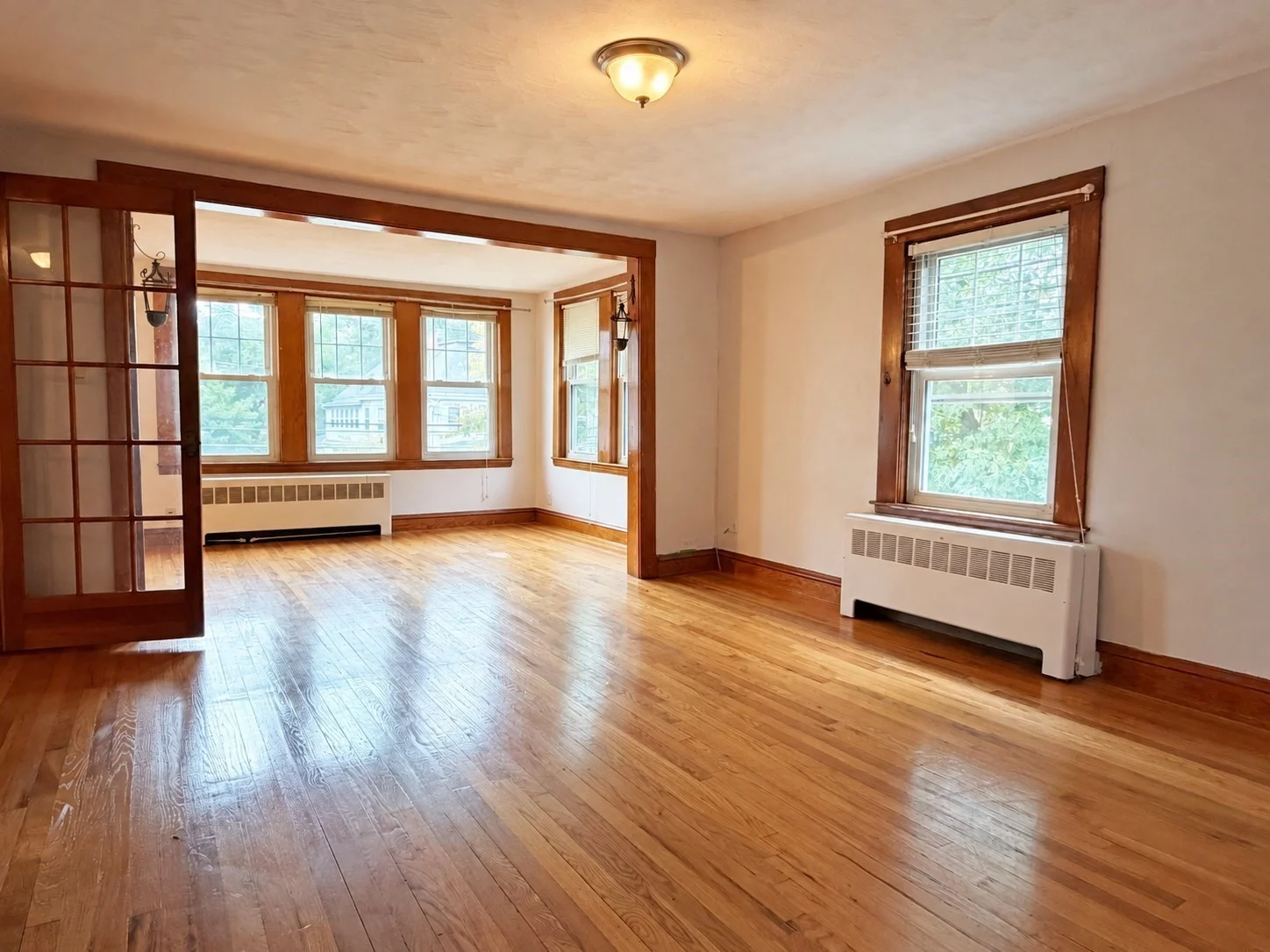 3 bed, 2 bath apartment for rent at 75-77 Dale St Unit 77, Waltham — photo 3 of 21