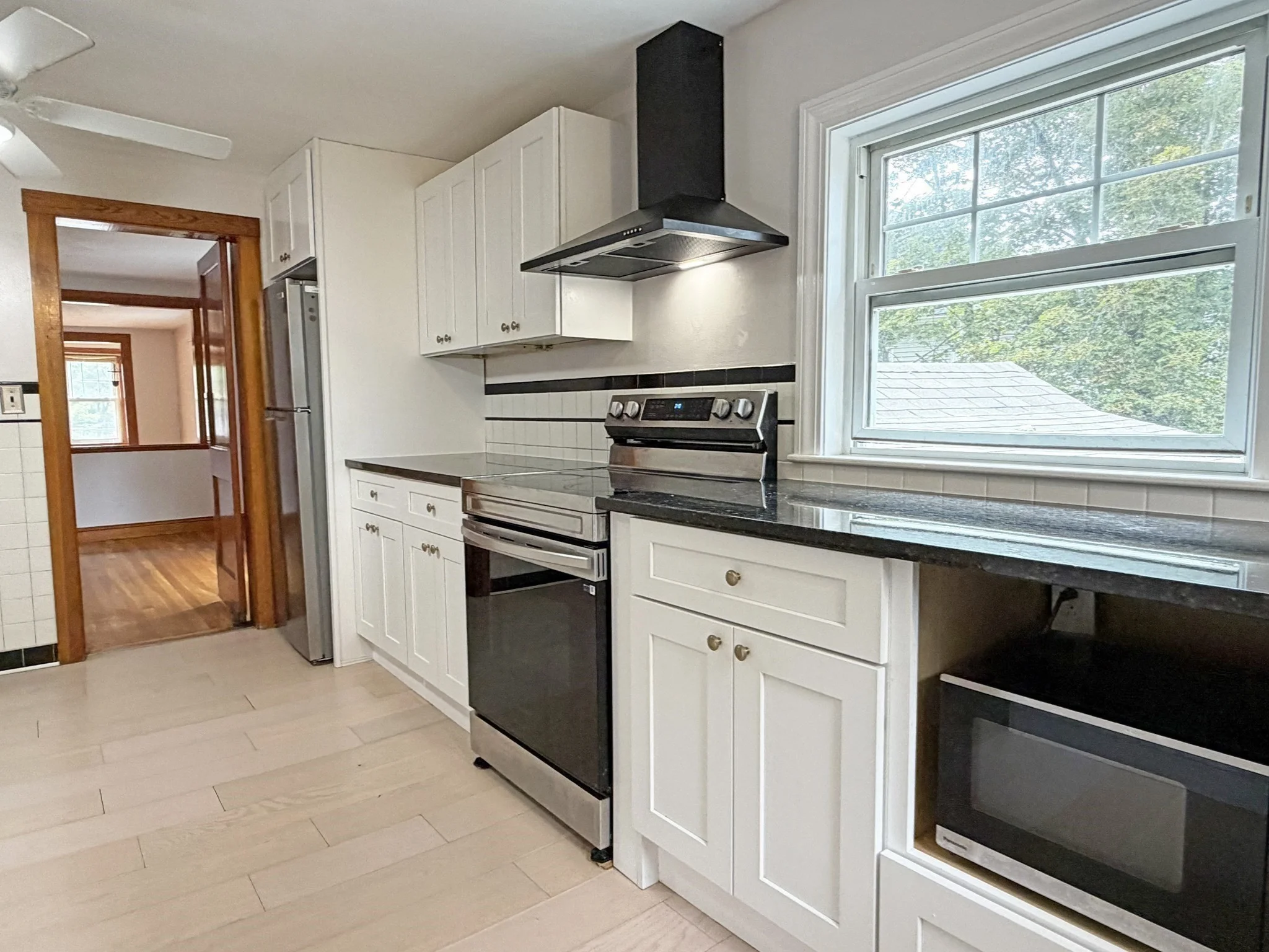 3 bed, 2 bath apartment for rent at 75-77 Dale St Unit 77, Waltham — photo 10 of 21